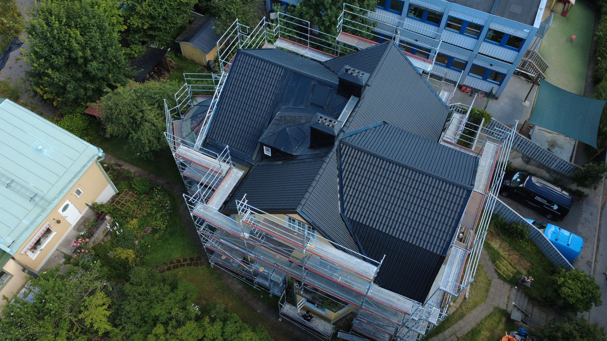 Tegelpannor – Takbyte i Solna, bild 4 av 4